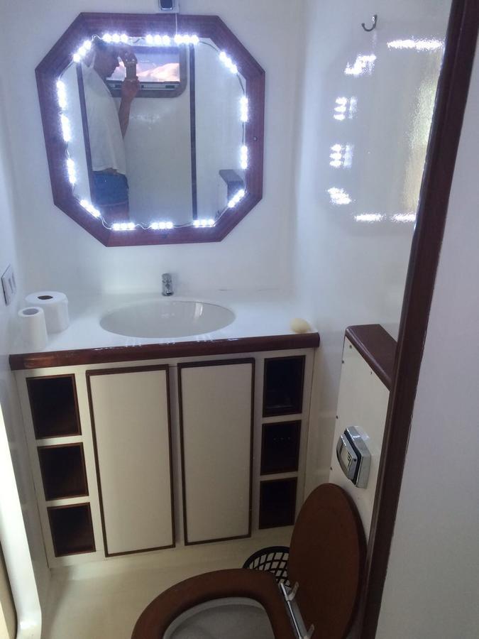 Tapri - Flutuante Hotel 2*