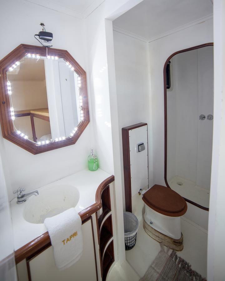 Tapri - Flutuante Hotel